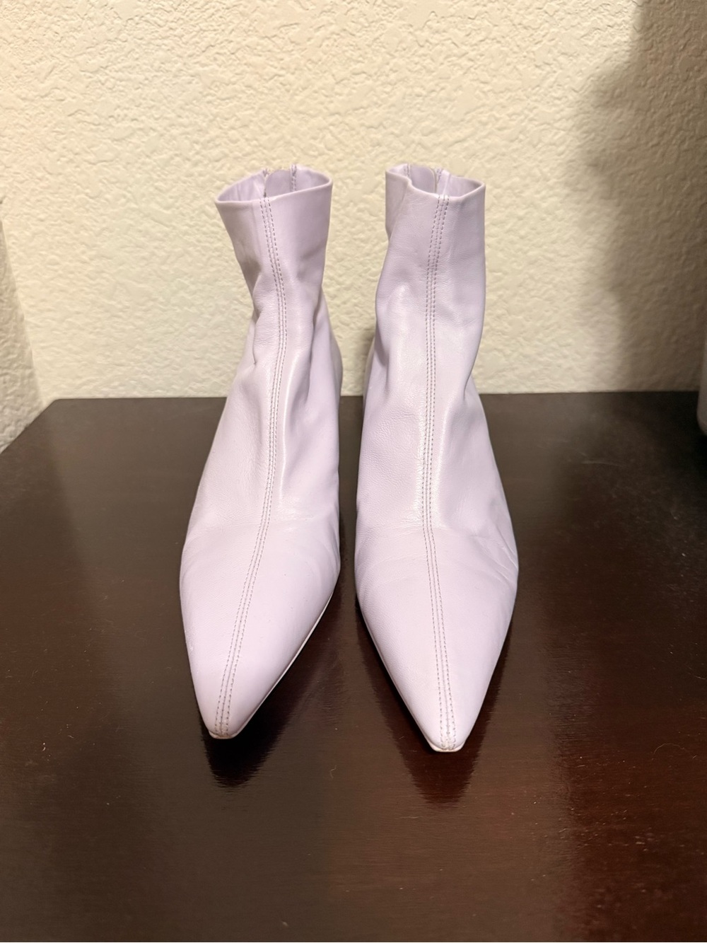 Zara Limited Edition Lilac Leather Pointed-Toe Ankle Booties Like New